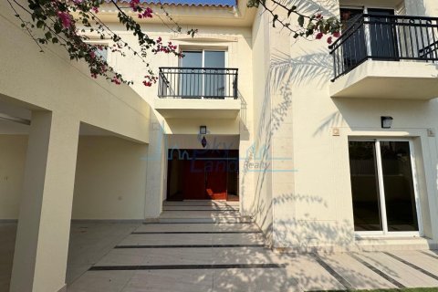 Вилла с 5 спальнями №127105 3