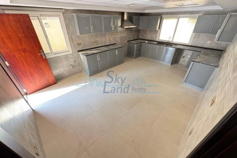 Вилла с 5 спальнями №127105 12