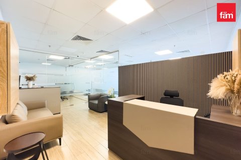 107.2m² Office in Business Bay, UAE No. 167901