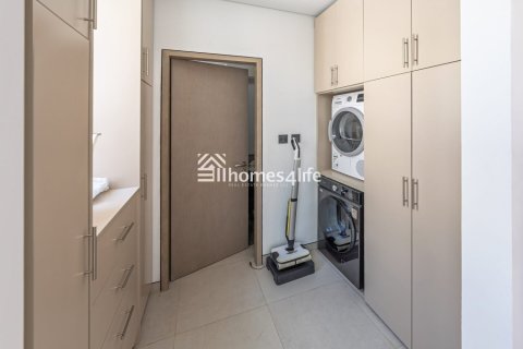 4 bedrooms Villa in Tilal Al Ghaf, UAE No. 151468 3