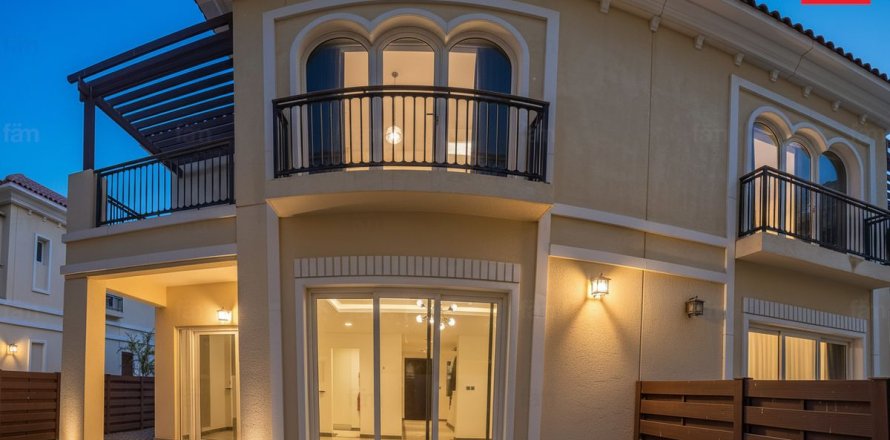 3 bedrooms Villa  No. 132029