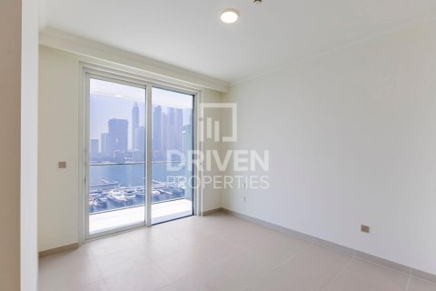 2 bedrooms Apartment in EMAAR Beachfront, UAE No. 192775 6