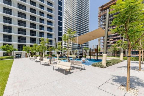 2 bedrooms Apartment in EMAAR Beachfront, UAE No. 192775 18