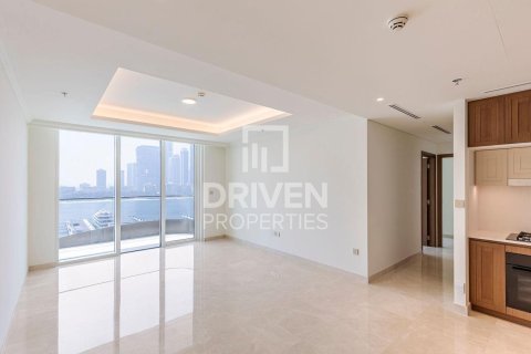 2 bedrooms Apartment in EMAAR Beachfront, UAE No. 192775 5