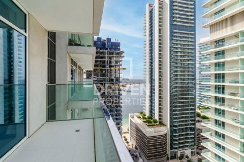 Квартира с 1 спальней в EMAAR Beachfront, ОАЭ №192772 15