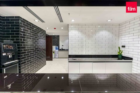 Commercial property de 1321.2m² en Business Bay, UAE No. 103926 22