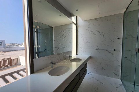Villa de 4 dormitorios en Abu Dhabi, UAE No. 91468 7
