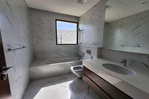 Villa de 4 dormitorios en Abu Dhabi, UAE No. 91468 8