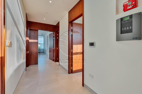 Villa de 4 dormitorios en Abu Dhabi, UAE No. 91468 18