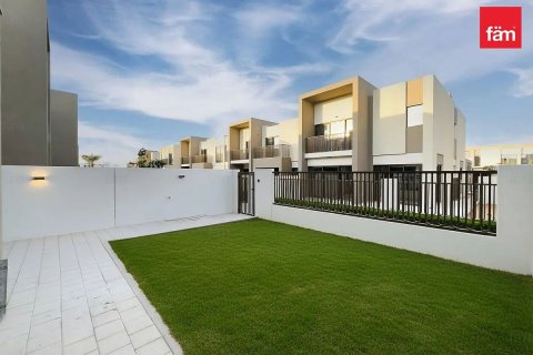Townhouse de 3 dormitorios en Dubai, UAE No. 135743 3