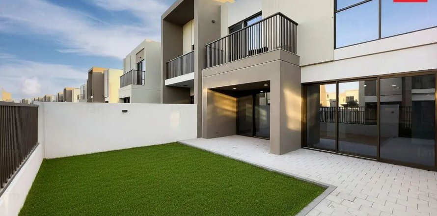Townhouse de 3 dormitorios en Dubai, UAE No. 135743