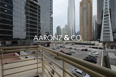 Квартира с 2 спальнями в Icon Tower 2, ОАЭ №135302 12