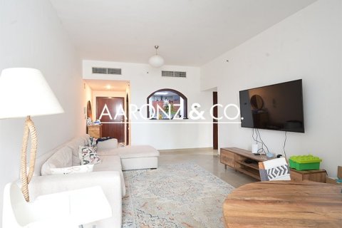 Квартира с 2 спальнями в Icon Tower 2, ОАЭ №135302 4