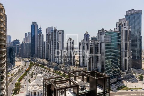2 غرف نوم شقة في BLVD Crescent, الإمارات العربية المتحدة رقم 31538 1