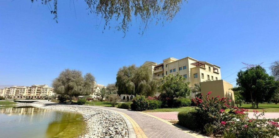 2 bedrooms Apartment in Yasmin Village, UAE No. 172130