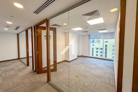 Office de 145m² à Sheikh Zayed Road, UAE No. 151399 15