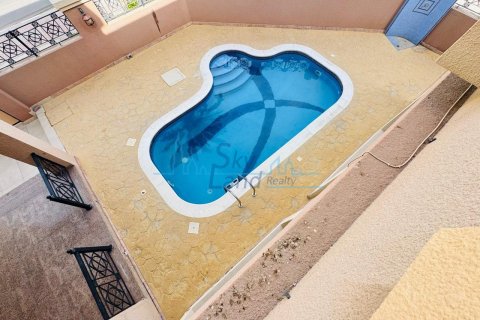 4 غرف نوم فيلا  رقم 125625 10