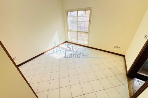 4 غرف نوم فيلا  رقم 125625 22