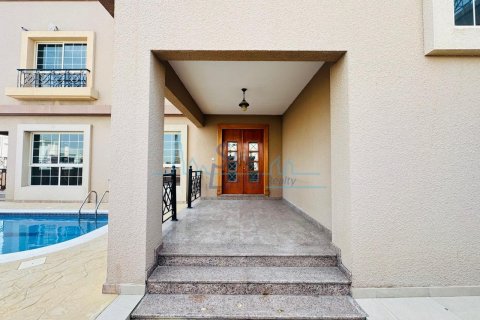 4 غرف نوم فيلا  رقم 125625 26