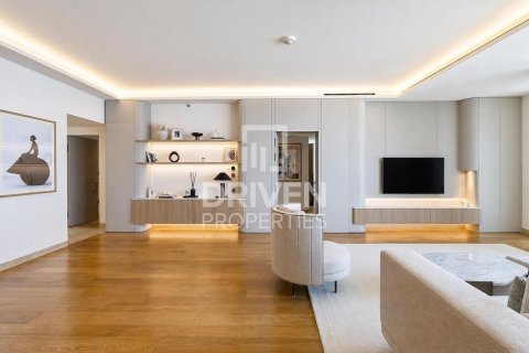Квартира с 3 спальнями в Jumeirah Bay Island, ОАЭ №209341 10