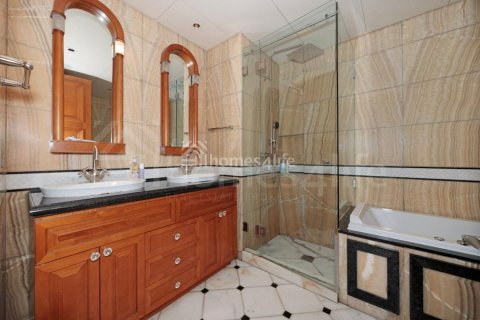 1 bedroom Apartment in Downtown Dubai (Downtown Burj Dubai), UAE No. 141786 6