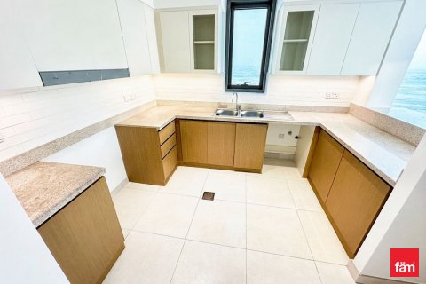 3 bedrooms Apartment in Dubai, UAE No. 161904 7