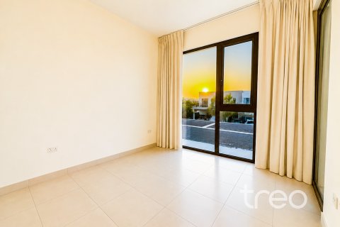 Villa de 3 chambres à EMAAR South, UAE No. 206239 10