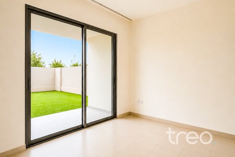 Townhouse de 3 chambres à EMAAR South, UAE No. 206238 4