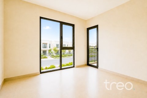 Townhouse de 3 chambres à EMAAR South, UAE No. 206238 5