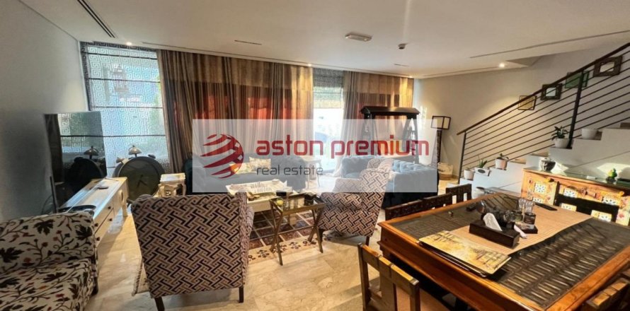 4 bedrooms Townhouse in Al Furjan, UAE No. 132558