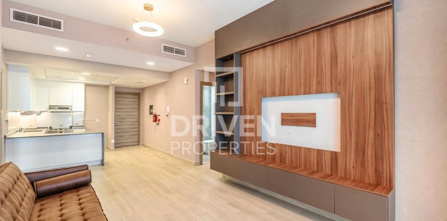 3 bedrooms Apartment in District 10, UAE No. 139036