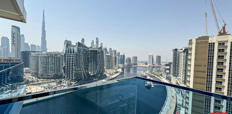 Appartement de 2 chambres à Business Bay, UAE No. 90456