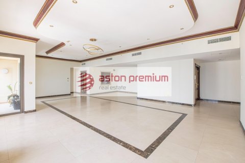 4 bedrooms Apartment in Jumeirah Beach Residence, UAE No. 105101 9
