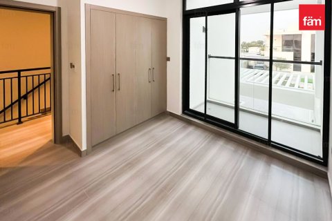 4 bedrooms Townhouse in Dubai, UAE No. 143423 12