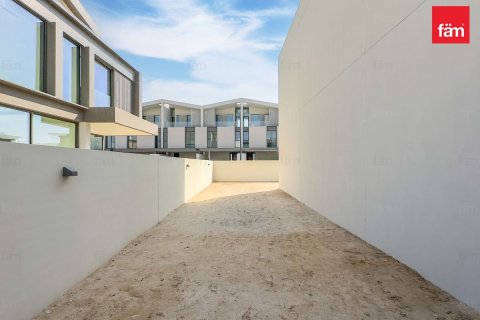 3 bedrooms Townhouse in Dubai, UAE No. 143421 4