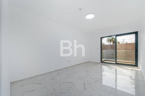 2 bedrooms Apartment  No. 113750 2