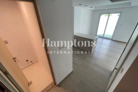 3 bedrooms Townhouse in Dubai, UAE No. 144948 18