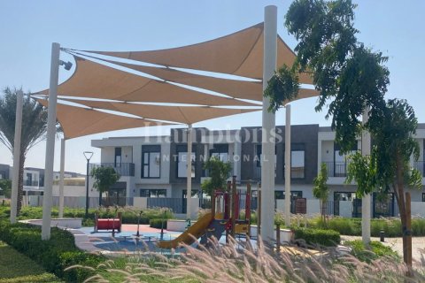 3 bedrooms Townhouse in Dubai South (Dubai World Central), UAE No. 144949 16