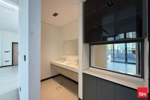 Villa de 5 dormitorios en Al Furjan, UAE No. 147845 9