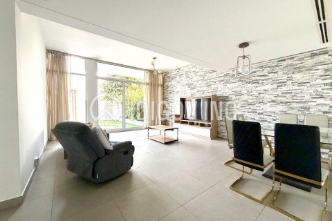 Таунхаус с 3 спальнями в Arabella Townhouses, ОАЭ №136280 14