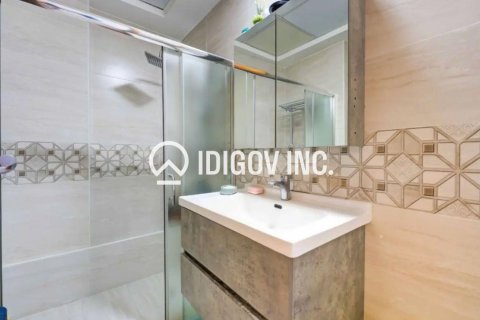 Квартира с 2 спальнями в Дубай Марина, ОАЭ №136276 4