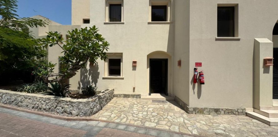 2 bedrooms Villa in Ras Al Khaimah, UAE No. 183986