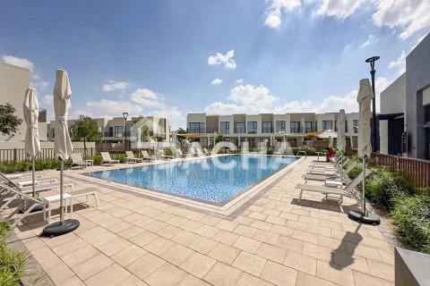 Вилла с 3 спальнями в EMAAR South, ОАЭ №155566 3