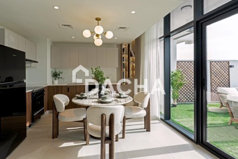 Townhouse de 2 dormitorios en Dubai Land, UAE No. 155567