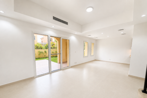 2 bedrooms Townhouse in Arabian Ranches, UAE No. 199772