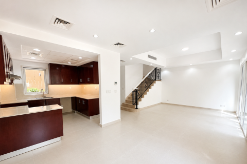 2 bedrooms Townhouse in Arabian Ranches, UAE No. 199772 13
