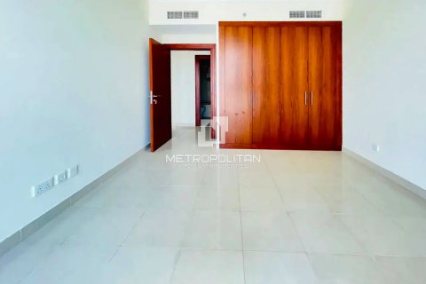 Квартира с 3 спальнями №130099 4