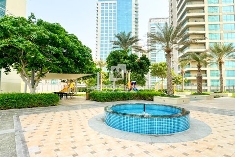 Квартира с 3 спальнями №130099 14