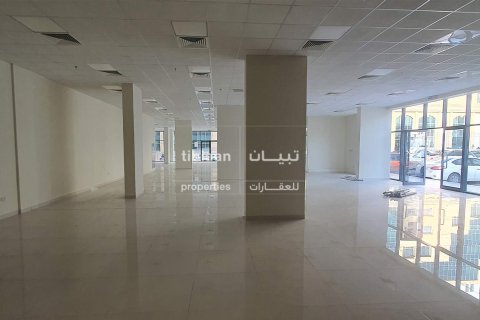 340m² Shop in Al Khuwair, Oman No. 53834 8
