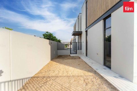 Townhouse de 4 dormitorios en Dubai, UAE No. 123294 4